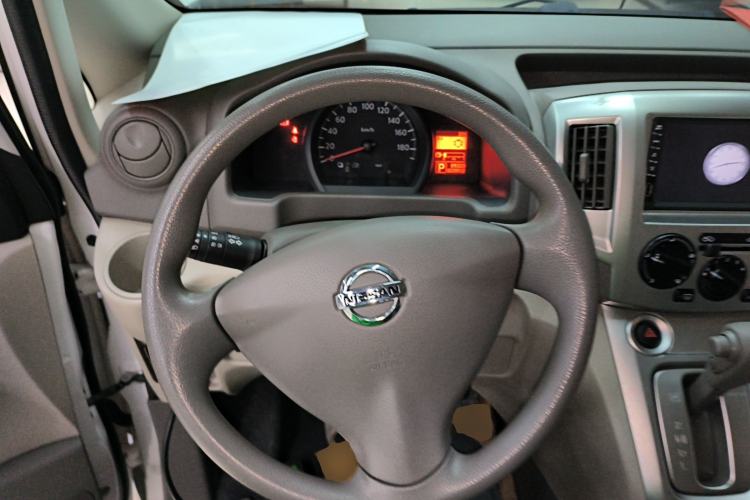 Used Nissan NV200 2018 1.6L CVT Luxury Model Steering Wheel