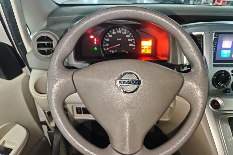 Used Nissan NV200 2018 1.6L CVT Luxury Model Steering Wheel