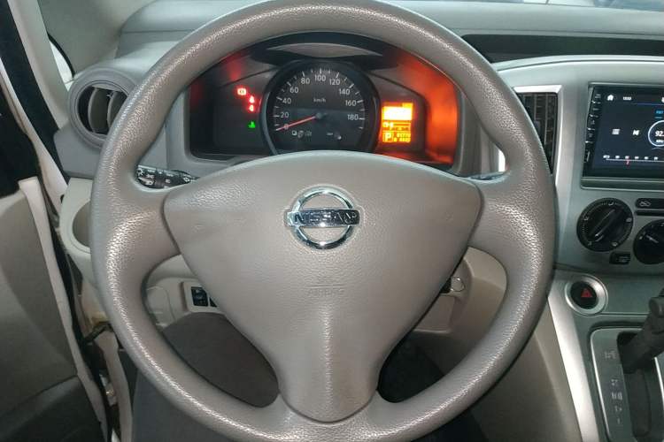 Used Nissan NV200 2018 1.6L CVT Luxury Model Steering Wheel