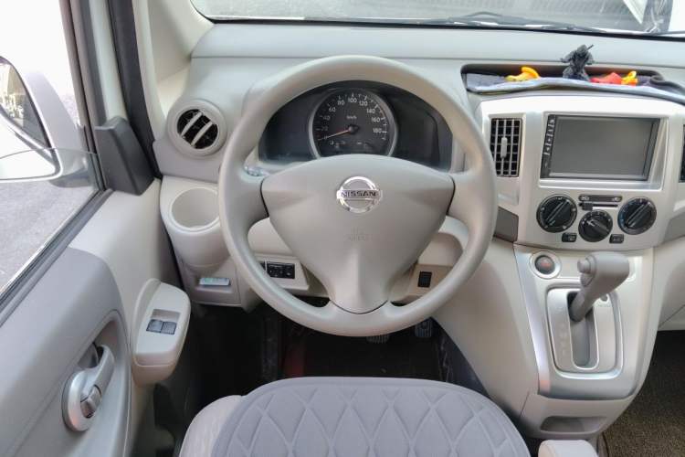 Used Nissan NV200 2018 1.6L CVT Luxury Model Steering Wheel