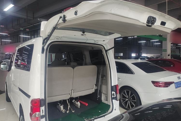 Used Nissan NV200 2018 1.6L CVT Luxury Model Trunk