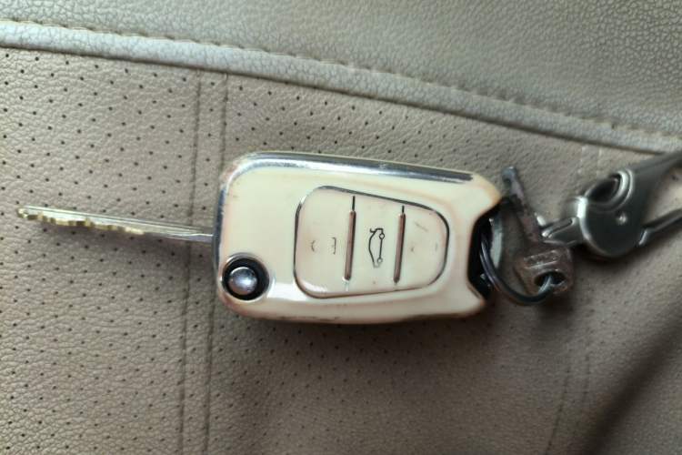 Used Nissan NV200 2018 1.6L CVT Luxury Model Vehicle Key