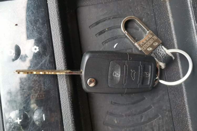 Used Nissan NV200 2018 1.6L CVT Luxury Model Vehicle Key