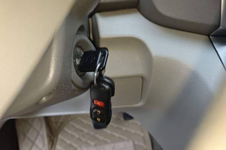 Used Nissan NV200 2018 1.6L CVT Luxury Model Vehicle Key
