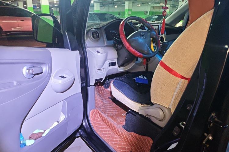 Used Nissan NV200 2018 1.6L CVT Luxury Model Driver Seat