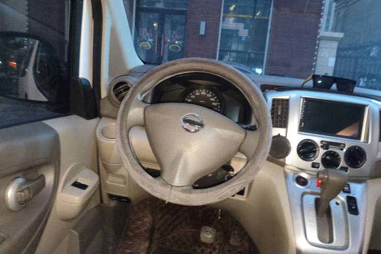 Used Nissan NV200 2018 1.6L CVT Luxury Model Steering Wheel