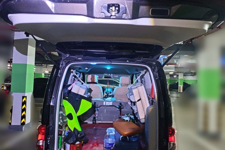 Used Nissan NV200 2018 1.6L CVT Luxury Model Trunk