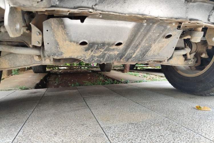 Used Nissan Paladin 2008 2.4L 4x4 Standard Edition Chassis Front