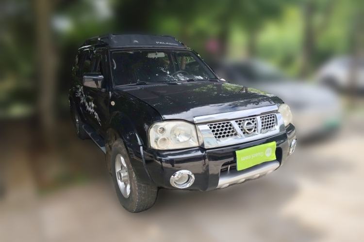 Used Nissan Paladin 2008 2.4L 4x4 Standard Edition Front Right 45 Deg