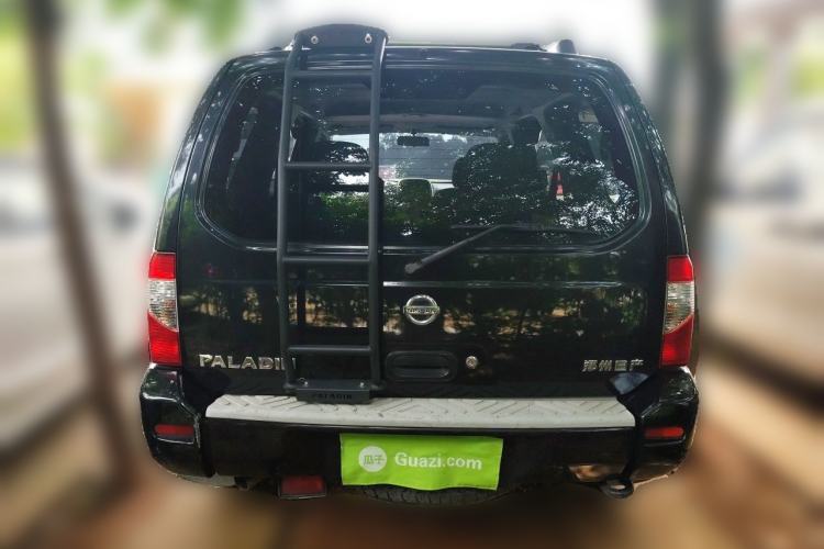 Used Nissan Paladin 2008 2.4L 4x4 Standard Edition Rear