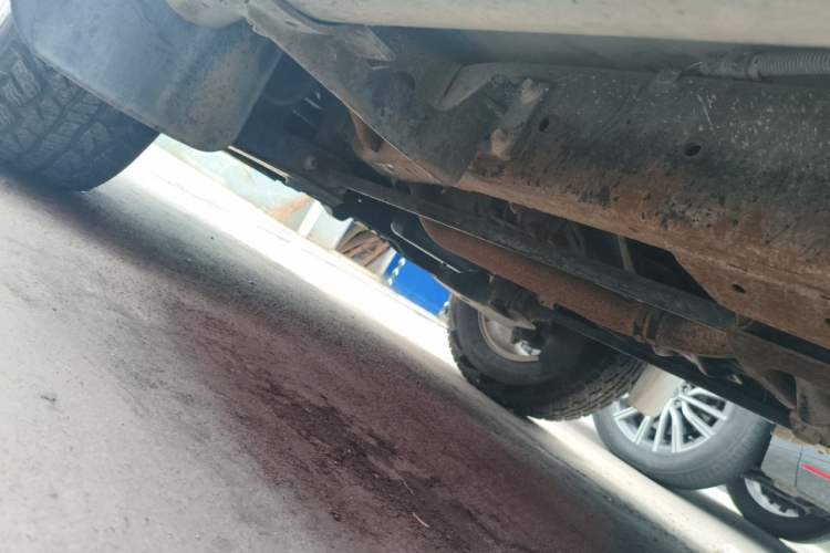 Used Nissan Paladin 2008 2.4L Two-Wheel-Drive Standard Version Chassis Front Left
