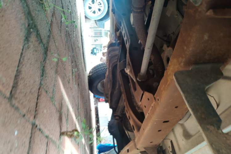 Used Nissan Paladin 2008 2.4L Two-Wheel-Drive Standard Version Chassis Front Left