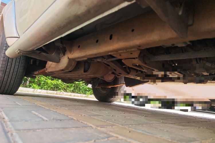 Used Nissan Paladin 2008 2.4L 4x4 Standard Edition Chassis Front Right