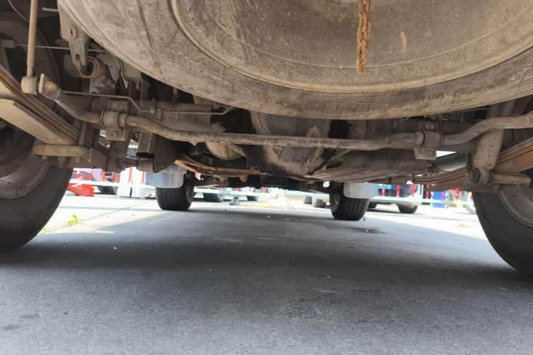 Used Nissan Paladin 2008 2.4L Two-Wheel-Drive Standard Version Chassis Rear