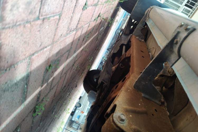 Used Nissan Paladin 2008 2.4L Two-Wheel-Drive Standard Version Chassis Rear Left