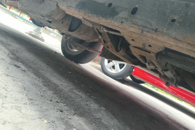 Used Nissan Paladin 2008 2.4L Two-Wheel-Drive Standard Version Chassis Rear Right