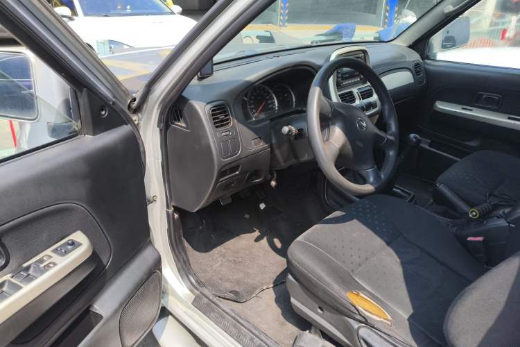 Used Nissan Paladin 2008 2.4L Two-Wheel-Drive Standard Version Driver Seat