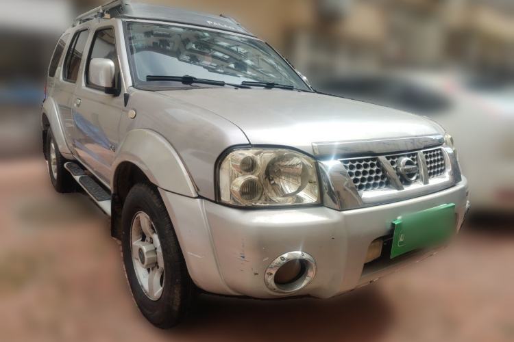 Used Nissan Paladin 2008 2.4L Two-Wheel-Drive Standard Version Front Right 45 Deg