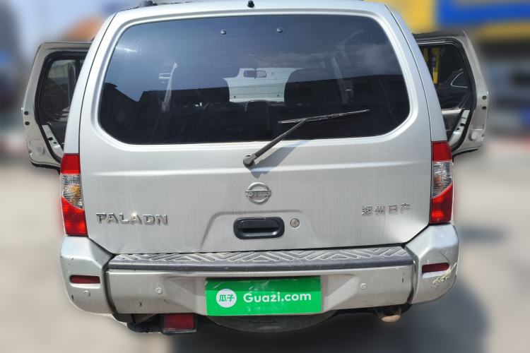 Used Nissan Paladin 2008 2.4L Two-Wheel-Drive Standard Version Trunk