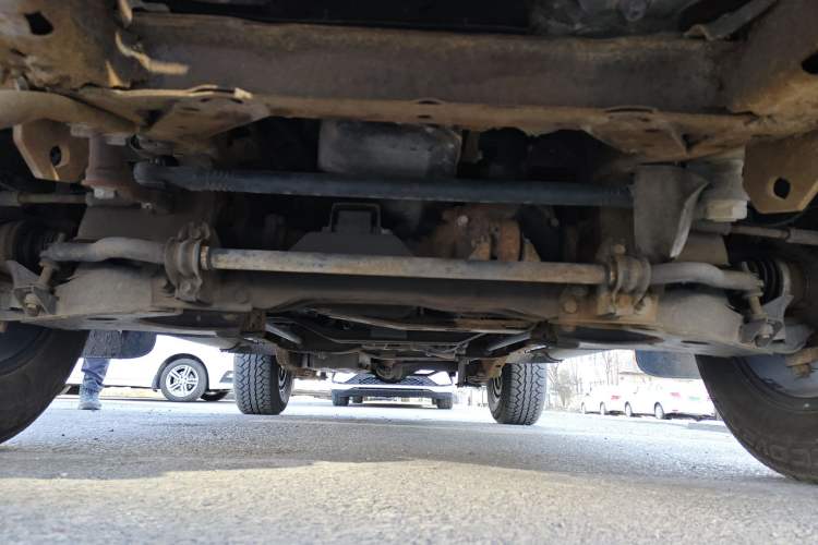 Used Nissan Paladin 2008 2.4L 4x4 Standard Edition Chassis Front