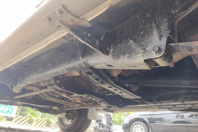 Used Nissan Paladin 2008 2.4L 4x4 Standard Edition Chassis Rear Left