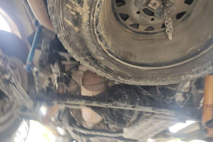 Used Nissan Paladin 2008 2.4L 4x4 Standard Edition Chassis Rear