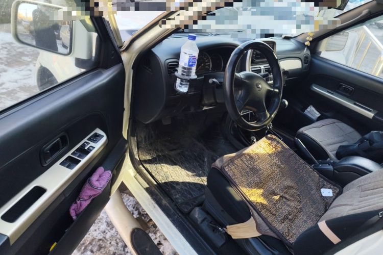 Used Nissan Paladin 2008 2.4L 4x4 Standard Edition Driver Seat