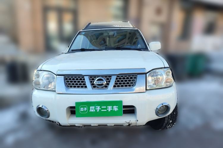 Used Nissan Paladin 2008 2.4L 4x4 Standard Edition Front
