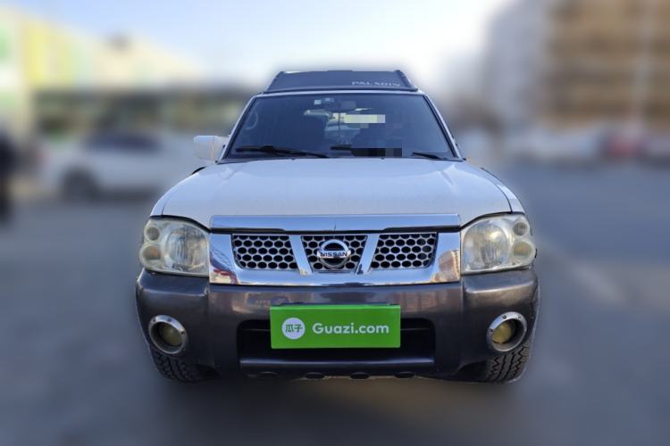 Used Nissan Paladin 2008 2.4L 4x4 Standard Edition Front