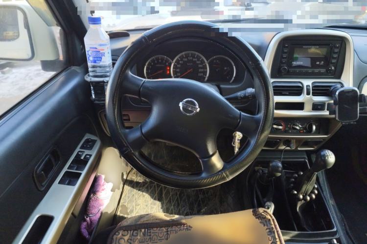 Used Nissan Paladin 2008 2.4L 4x4 Standard Edition Steering Wheel