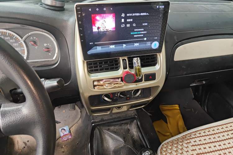 Used Nissan Paladin 2013 2.4L Two-Wheel Drive Standard Version China IV Standard Audio And AC Panel