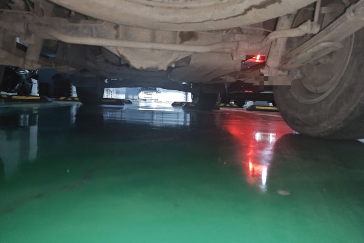Used Nissan Paladin 2013 2.4L Four-Wheel Drive Standard Version China IV Standard Chassis Rear