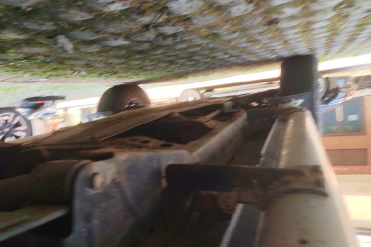 Used Nissan Paladin 2013 2.4L Four-Wheel Drive Standard Version China IV Standard Chassis Rear Left