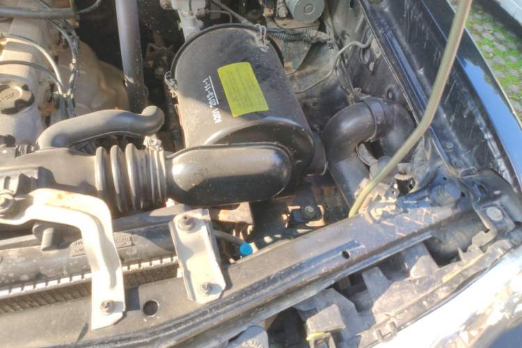 Used Nissan Paladin 2013 2.4L Four-Wheel Drive Standard Version China IV Standard Engine Bay Left