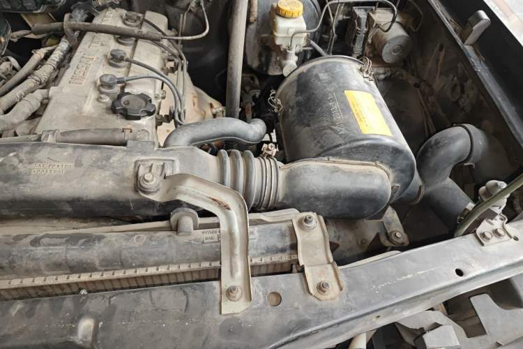 Used Nissan Paladin 2013 2.4L Two-Wheel Drive Standard Version China IV Standard Engine Bay Left