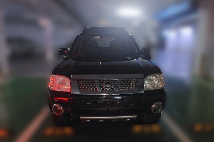 Used Nissan Paladin 2013 2.4L Four-Wheel Drive Standard Version China IV Standard Front