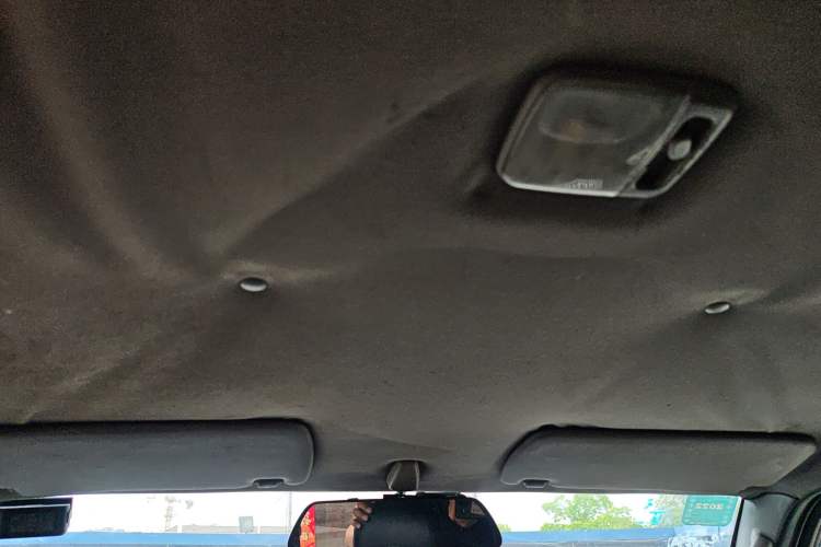 Used Nissan Paladin 2013 2.4L Four-Wheel Drive Standard Version China IV Standard Headliner
