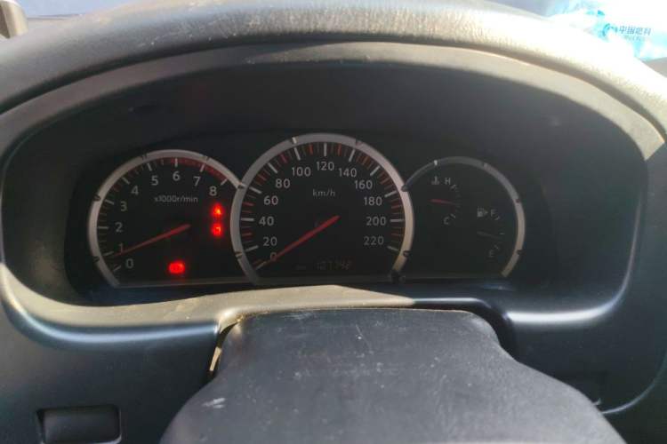 Used Nissan Paladin 2013 2.4L Four-Wheel Drive Standard Version China IV Standard Instrument Cluster