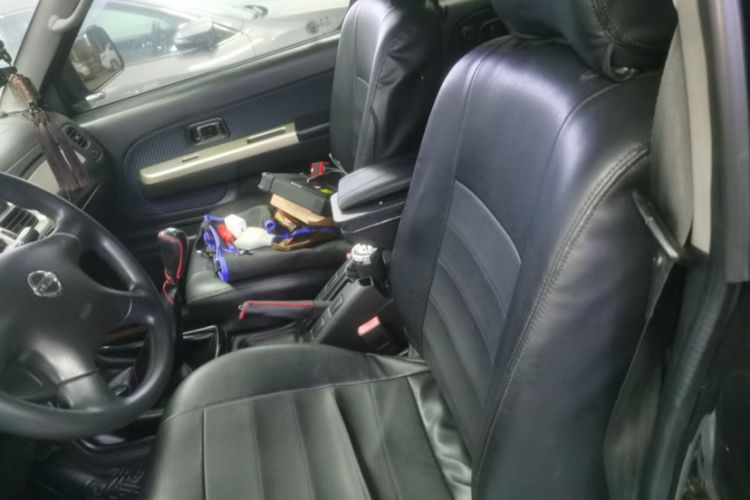 Used Nissan Paladin 2013 2.4L Two-Wheel Drive Standard Version China IV Standard Interior 2