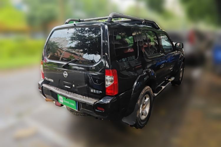 Used Nissan Paladin 2013 2.4L Two-Wheel Drive Standard Version China IV Standard Rear Right 45 Deg