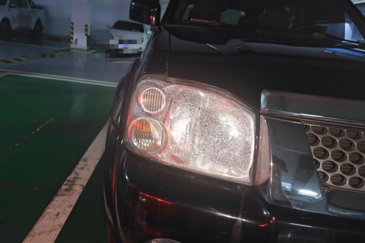 Used Nissan Paladin 2013 2.4L Four-Wheel Drive Standard Version China IV Standard Right Front Headlight