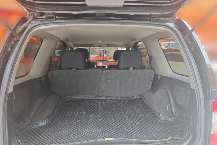 Used Nissan Paladin 2013 2.4L Two-Wheel Drive Standard Version China IV Standard Trunk