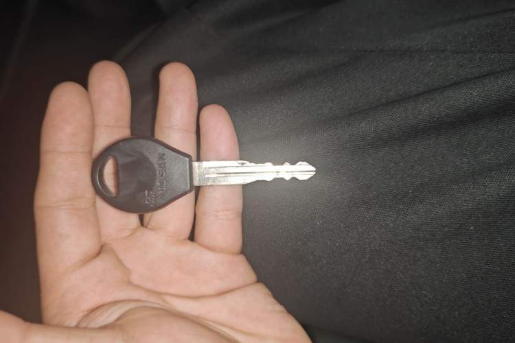 Used Nissan Paladin 2013 2.4L Four-Wheel Drive Standard Version China IV Standard Vehicle Key