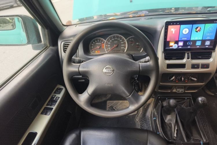 Used Nissan Paladin 2013 2.4L Four-Wheel Drive Standard Version China IV Standard Steering Wheel