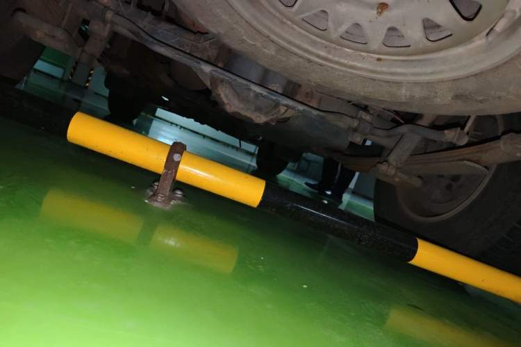 Used Nissan Paladin 2013 2.4L Two-Wheel Drive Standard Version China V Standard Chassis Rear