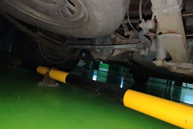 Used Nissan Paladin 2013 2.4L Two-Wheel Drive Standard Version China V Standard Chassis Rear Right
