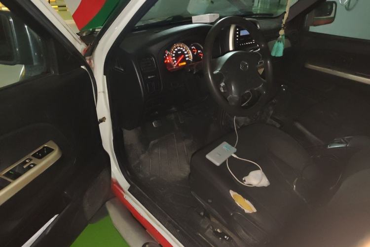 Used Nissan Paladin 2013 2.4L Two-Wheel Drive Standard Version China V Standard Driver Seat