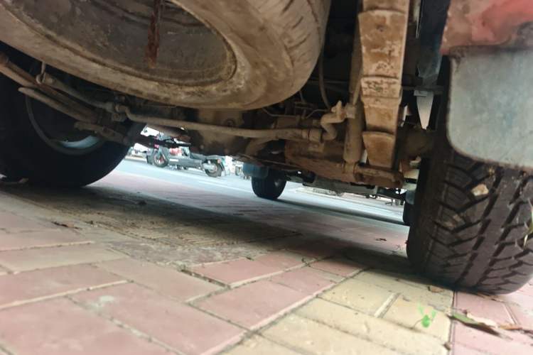 Used Nissan Paladin 2013 2.4L Two-Wheel Drive Standard Version China IV Standard Chassis Rear Right
