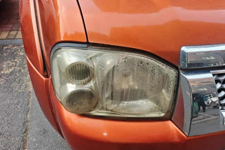 Used Nissan Paladin 2013 2.4L Two-Wheel Drive Standard Version China IV Standard Right Front Headlight