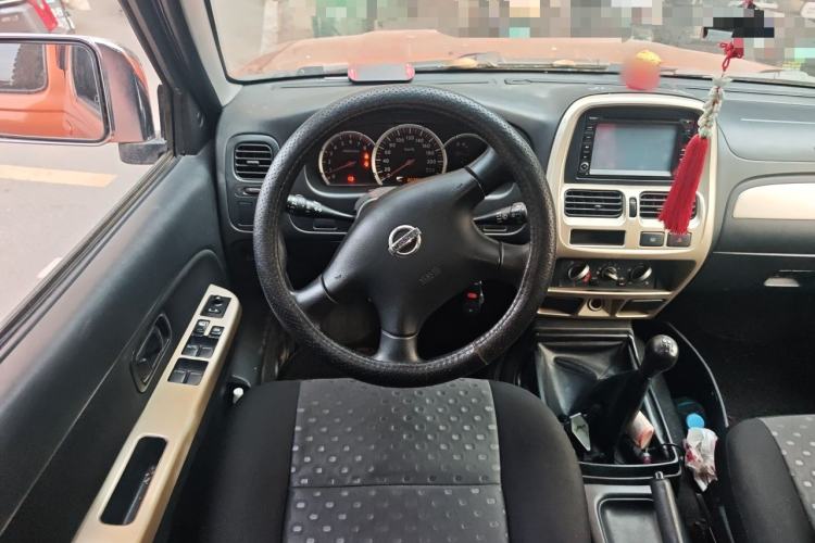 Used Nissan Paladin 2013 2.4L Two-Wheel Drive Standard Version China IV Standard Steering Wheel
